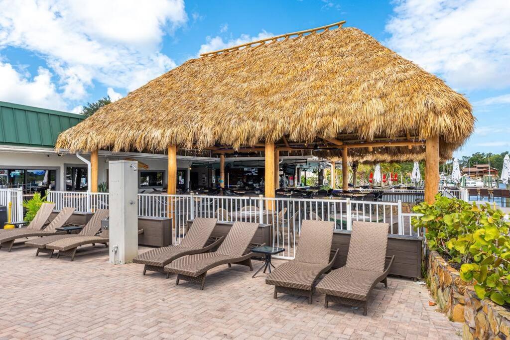 サラソータWaterfront, Pool, Tiki Bar & Grill, Gym, Location!アパートメント エクステリア 写真