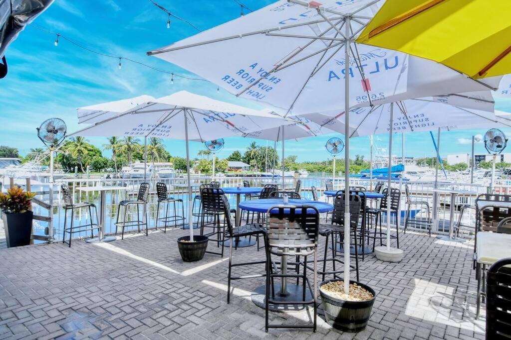 サラソータWaterfront, Pool, Tiki Bar & Grill, Gym, Location!アパートメント エクステリア 写真